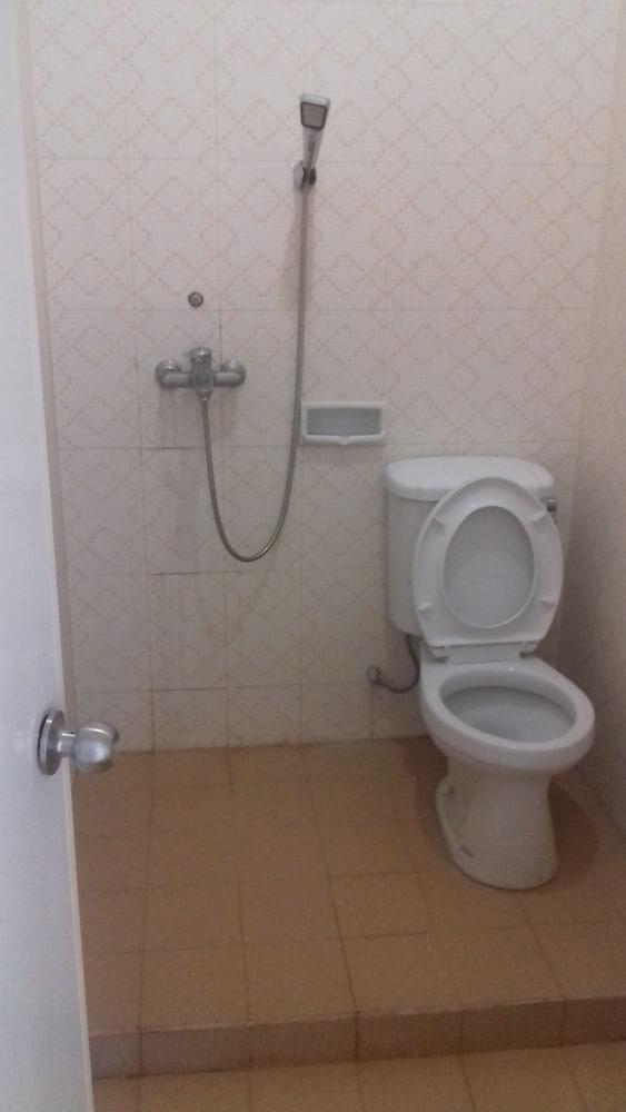 M Hotel Sorong Zewnętrze zdjęcie