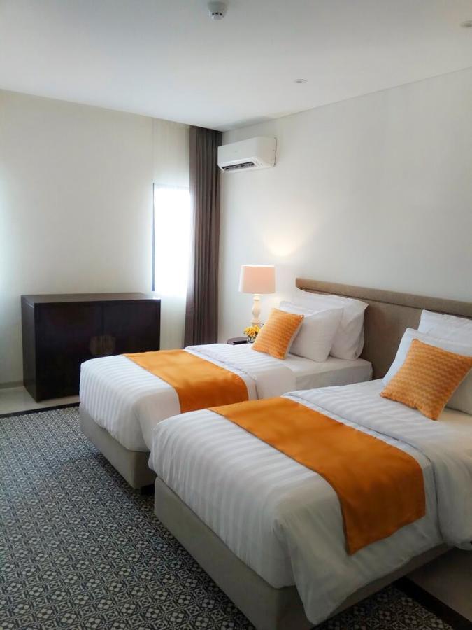 M Hotel Sorong Zewnętrze zdjęcie