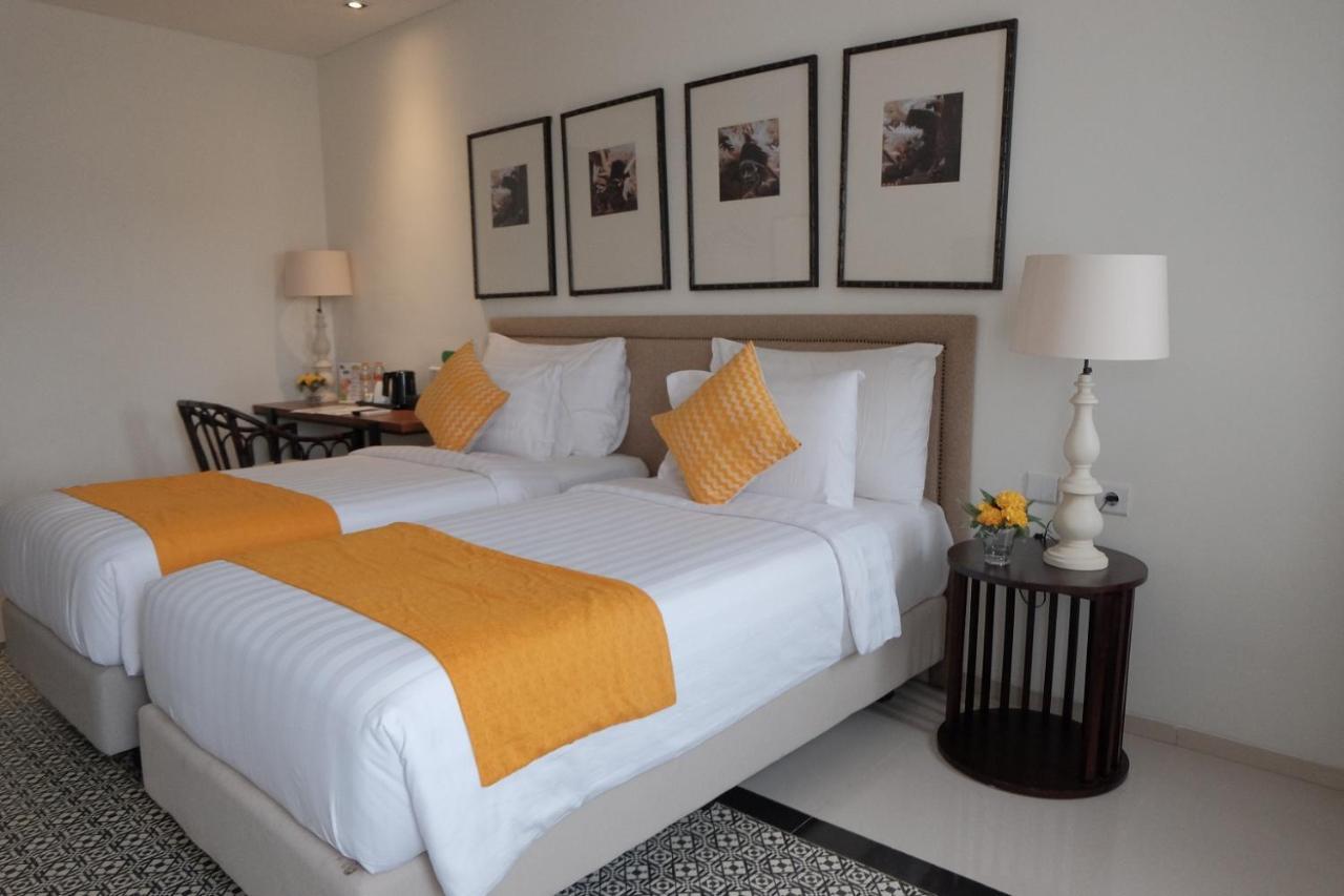 M Hotel Sorong Zewnętrze zdjęcie